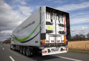 Mercedes-Benz Trucks, Schmitz Cargobull et Betterflow présentent une combinaison tracteur/semi-remorque très efficiente