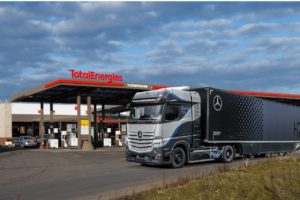 Daimler Truck AG et TotalEnergies s’associent pour développer un écosystème hydrogène pour le transport en Europe