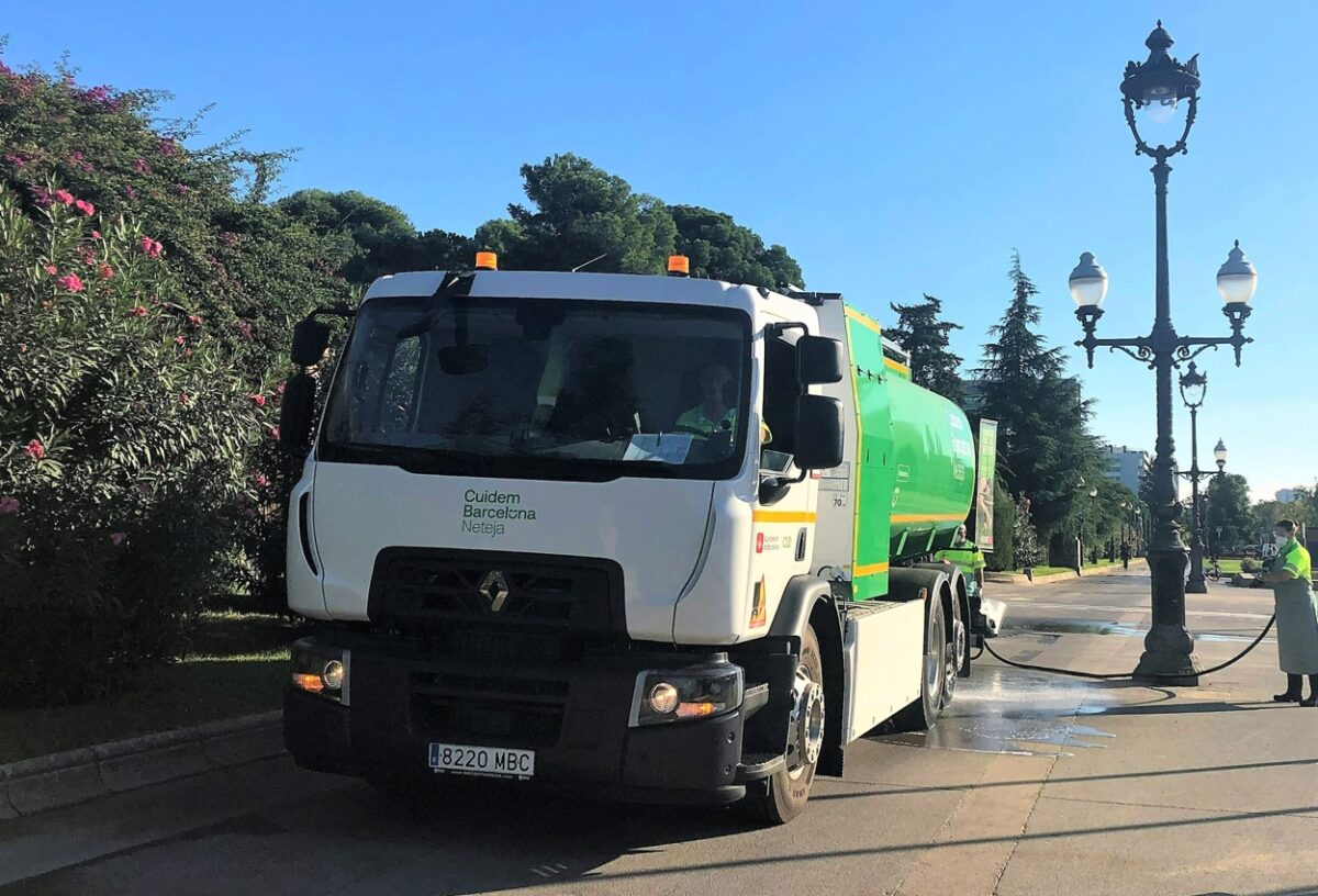 La ville de Barcelone se dote de 73 camions électriques Renault Trucks