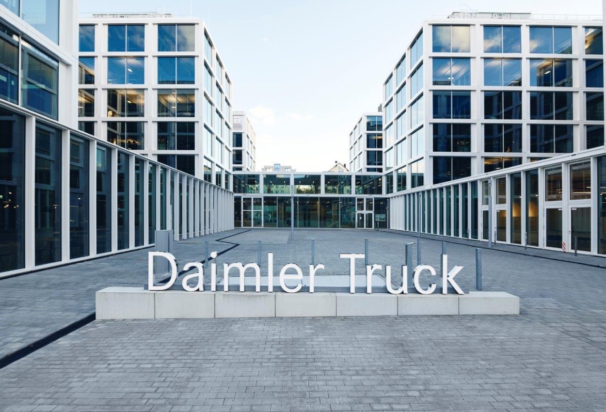 Séisme en Turquie et Syrie : Daimler Truck se mobilise