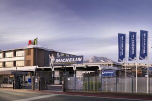 Le poids lourd plombe les ventes de Michelin