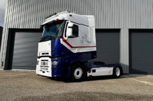 Les nouveaux Renault Trucks customisés aux 24 Heures Camions