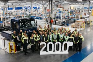 L'usine Renault Trucks de Blainville-sur-Orne (14) a sorti son 2 000e camion électrique