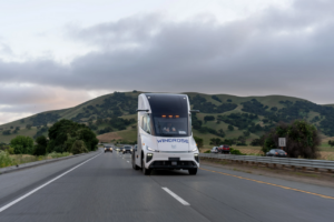 Un constructeur de poids lourds électriques chinois s'installe en France