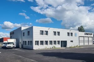 Le groupe Cretot renforce ses liens avec Iveco en rachetant Centre VI
