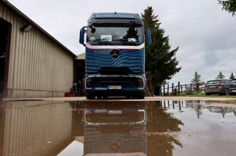 Poids lourds : Bruxelles ajuste les règles pour accélérer le zéro émission