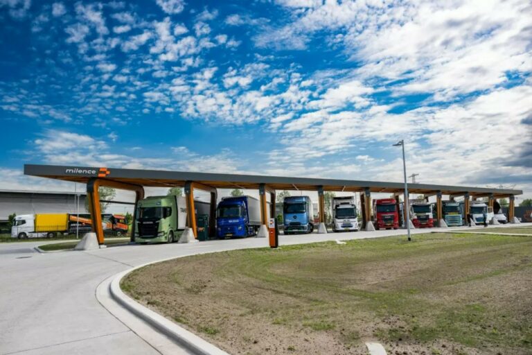 Loi-cadre transport : accélérer le déploiement des infrastructures de recharge poids lourds