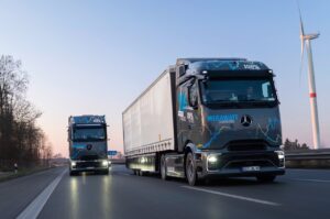 Mercedes-Benz Trucks teste le mégawatt pour ses camions électriques