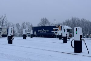 Chargepoly va aider les transporteurs du réseau Evolutrans dans leur transition électrique
