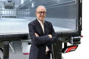 Lamberet structure son service commercial en Europe