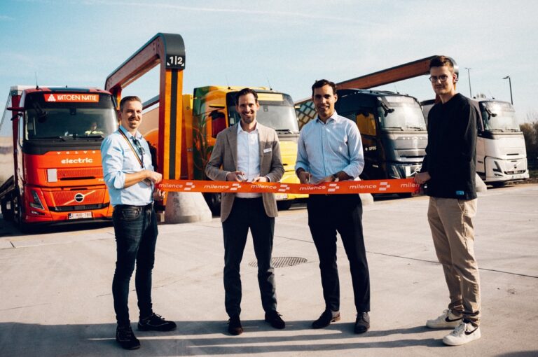 Milence renforce le réseau de recharge public pour poids lourds électriques
