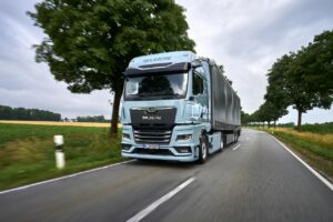 Électrique : bientôt jusqu'à 100 000 euros d'aides publiques par camion