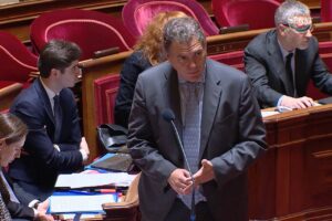 Loi-cadre transport : pas de sanctions pour les chargeurs n'utilisant pas assez de camions électriques