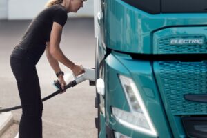 EDF dévoile une nouvelle aide financière pour acquérir des camions électriques