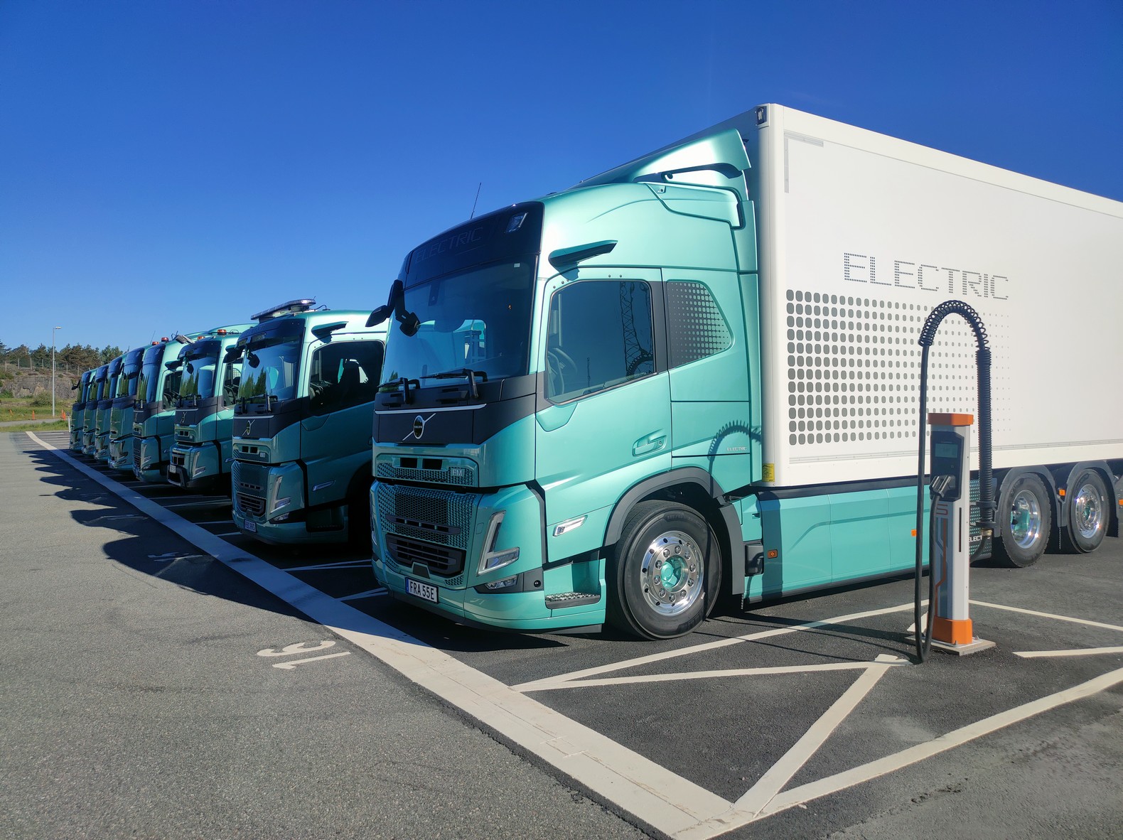 Volvo Trucks a présenté sa nouvelle gamme électrique lors d'un évènement à Göteborg, en Suède, fin mai 2026. ©JPL/FLM